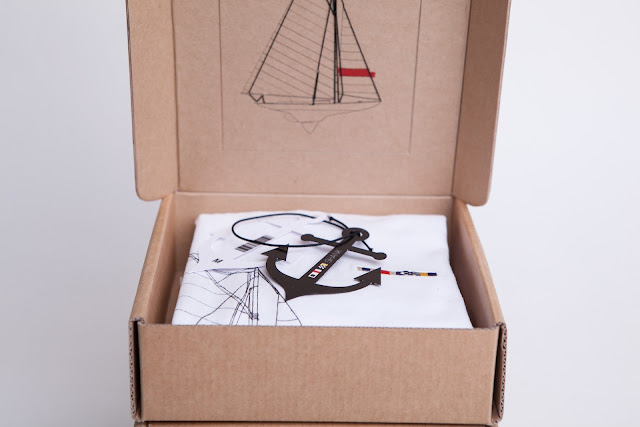 In hộp quần tại TPHCM với quy trình khép kín, đạt ISO 9001:2015, ISO 22000:2018. Kiểm soát màu bằng X-Rite IntelliTrax2 sai số 1–2%, phù hợp thương hiệu thời trang và đơn hàng lớn.